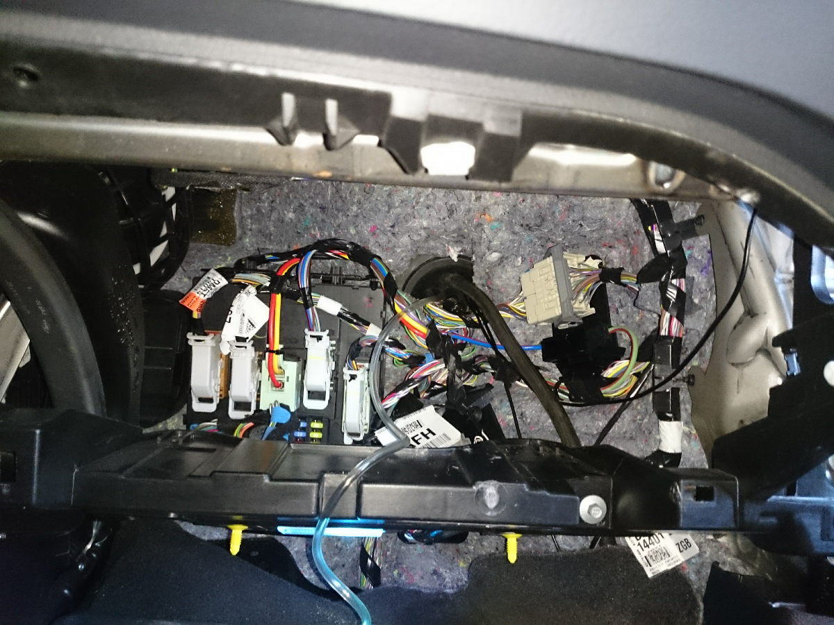 Power wire through firewall? mtx car amp wiring 